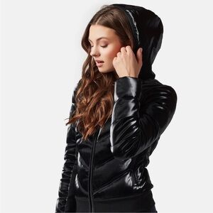 NWOT Blanc Noir Mesh Chevron Stripe Shiny Down Feather Puffer Jacket Coat Med